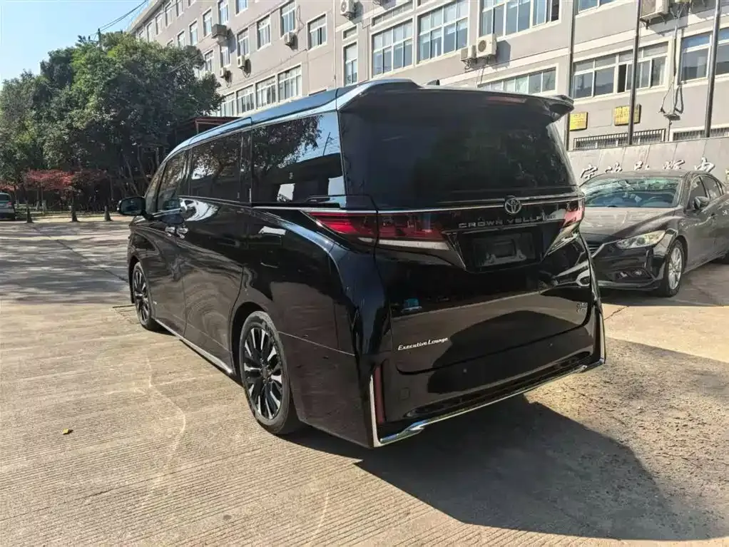 Toyota Vellfire 2023 из CN, фото 9