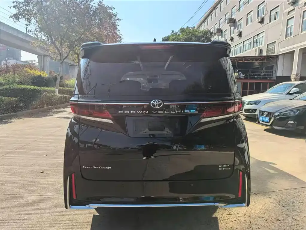 Toyota Vellfire 2023 из CN, фото 5
