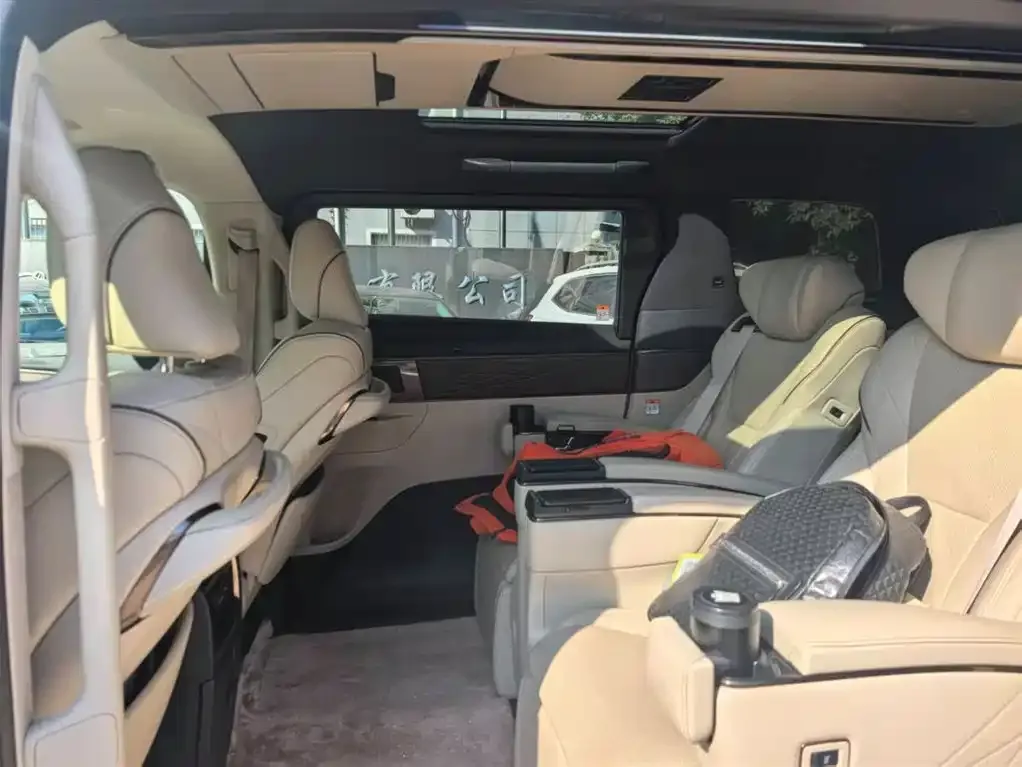 Toyota Vellfire 2023 из CN, фото 3