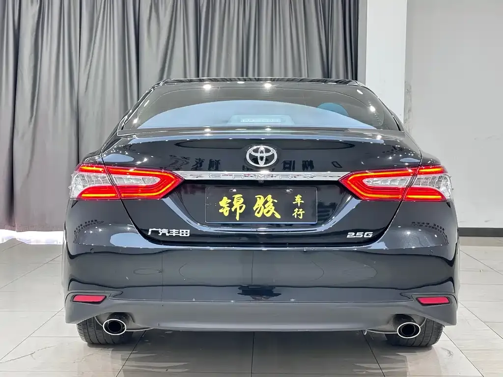 Toyota Camry 2021 из CN, фото 2