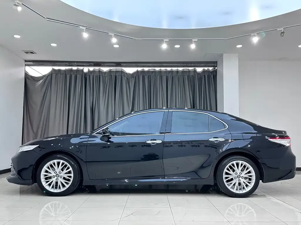 Toyota Camry 2021 из CN, фото 5