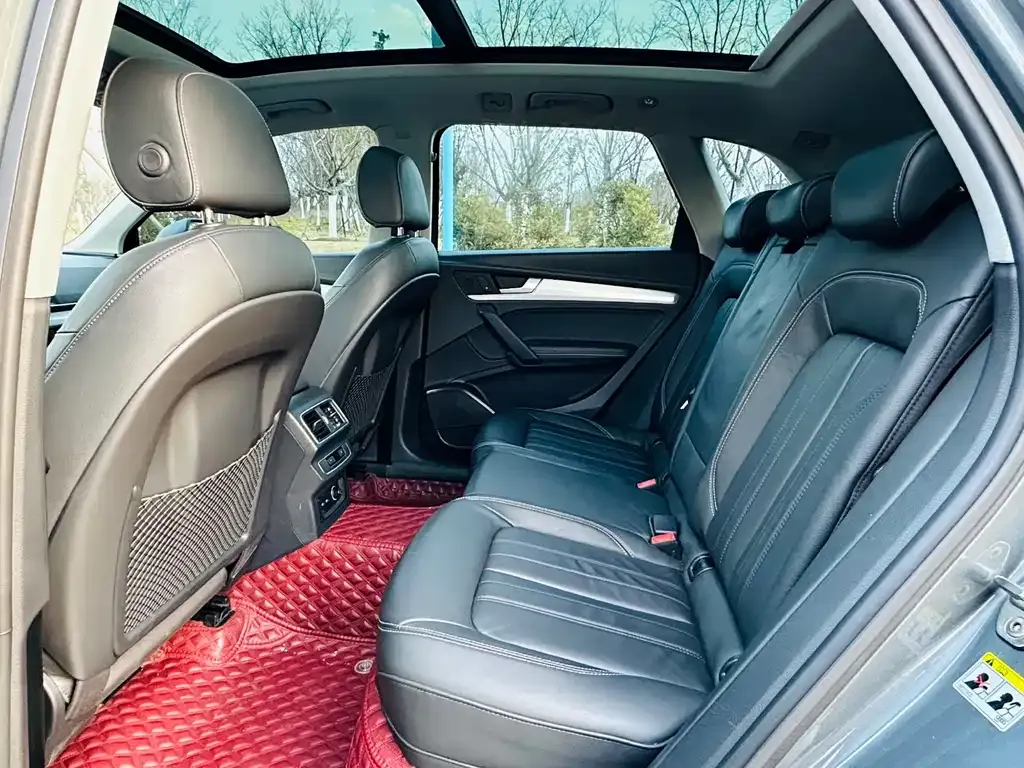 Audi Q5L 2021 из CN, фото 3