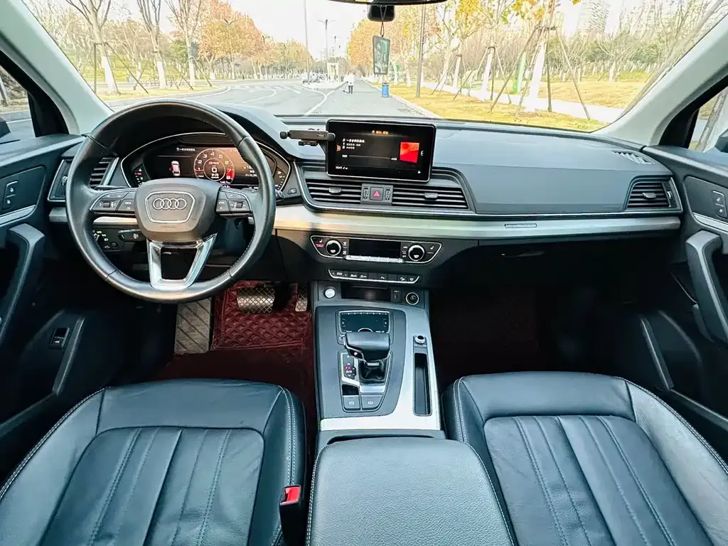 Audi Q5L 2021 из CN, фото 7