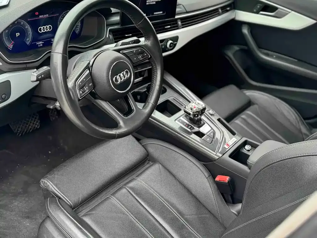 Audi A4L 2022 из CN, фото 9