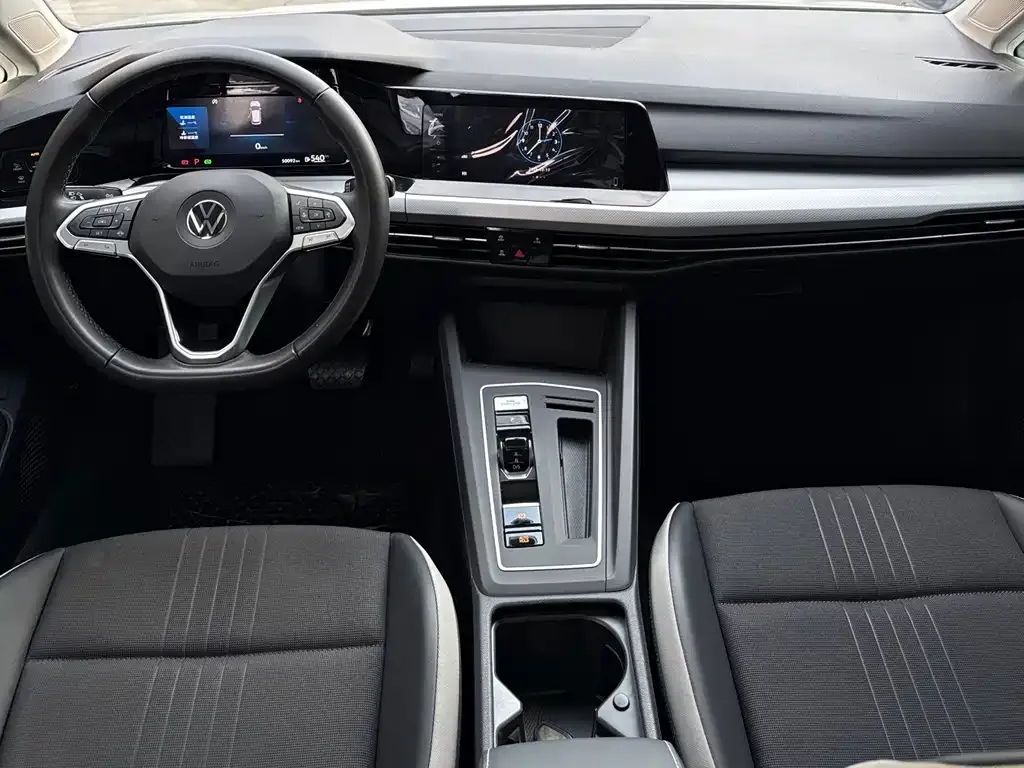 Volkswagen Golf 2021 из CN, фото 10