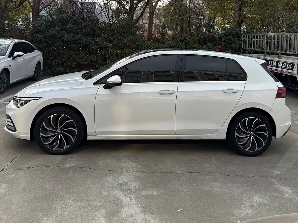 Volkswagen Golf 2021 из CN, фото 3
