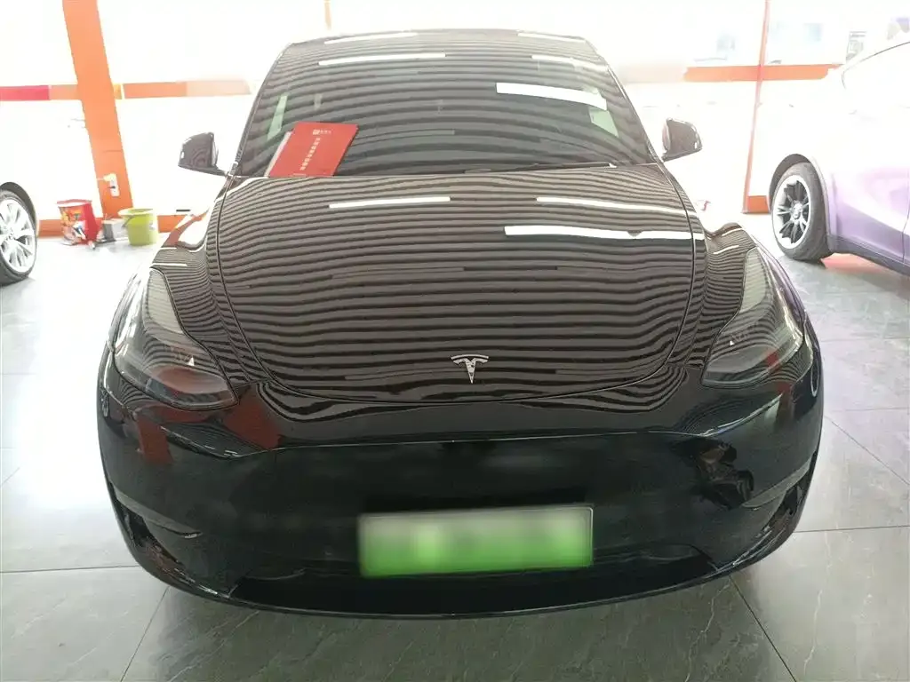 Tesla Model Y — фото 3
