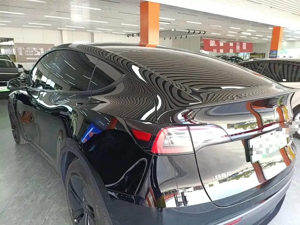 Tesla Model Y — фото 2