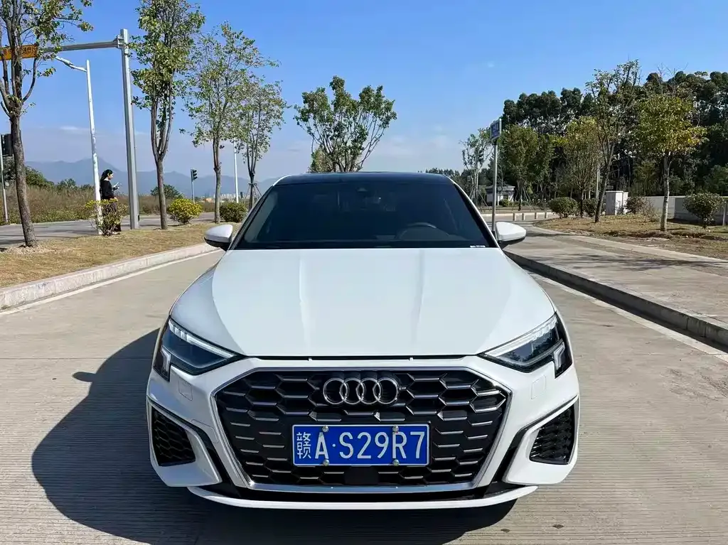 Audi A3 2022 из CN, фото 2