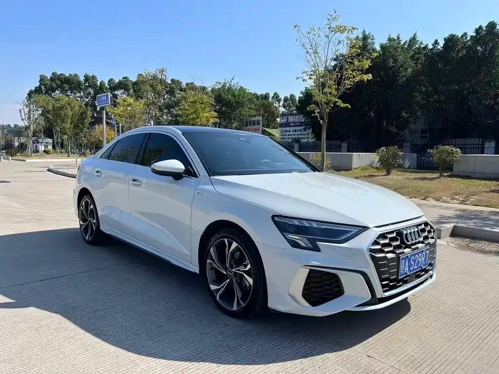 Audi A3 2022 из CN, фото 3