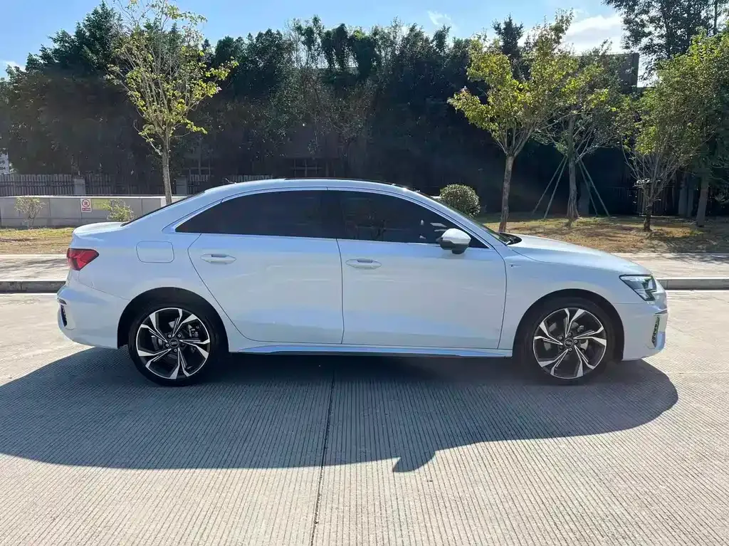 Audi A3 2022 из CN, фото 8