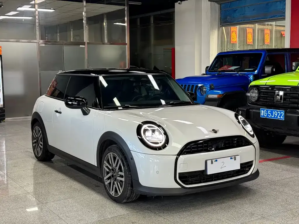 MINI Cooper (3-door) 2025 из CN, фото 8