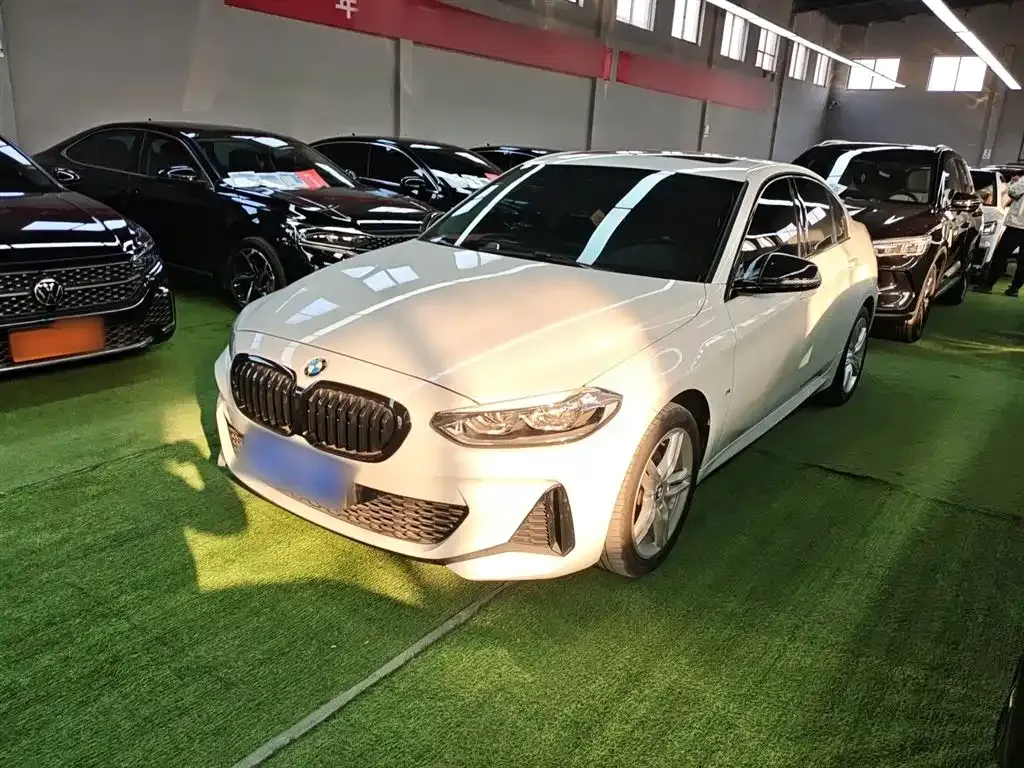 BMW 1 Series — фото 1