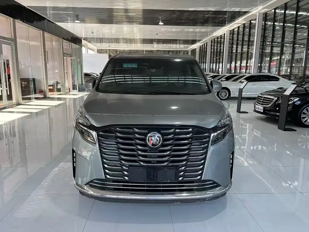 Buick GL8 2023 из CN, фото 6