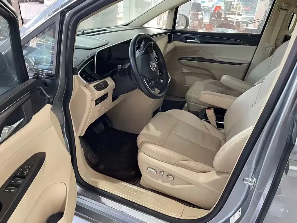 Buick GL8 2023 из CN, фото 8