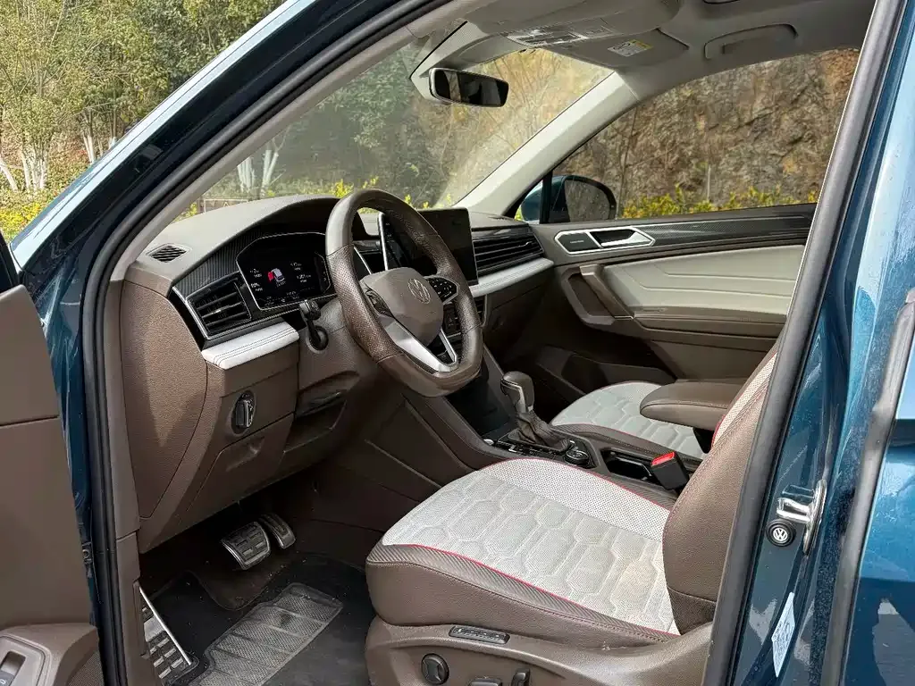 Volkswagen Tiguan L 2021 из CN, фото 4