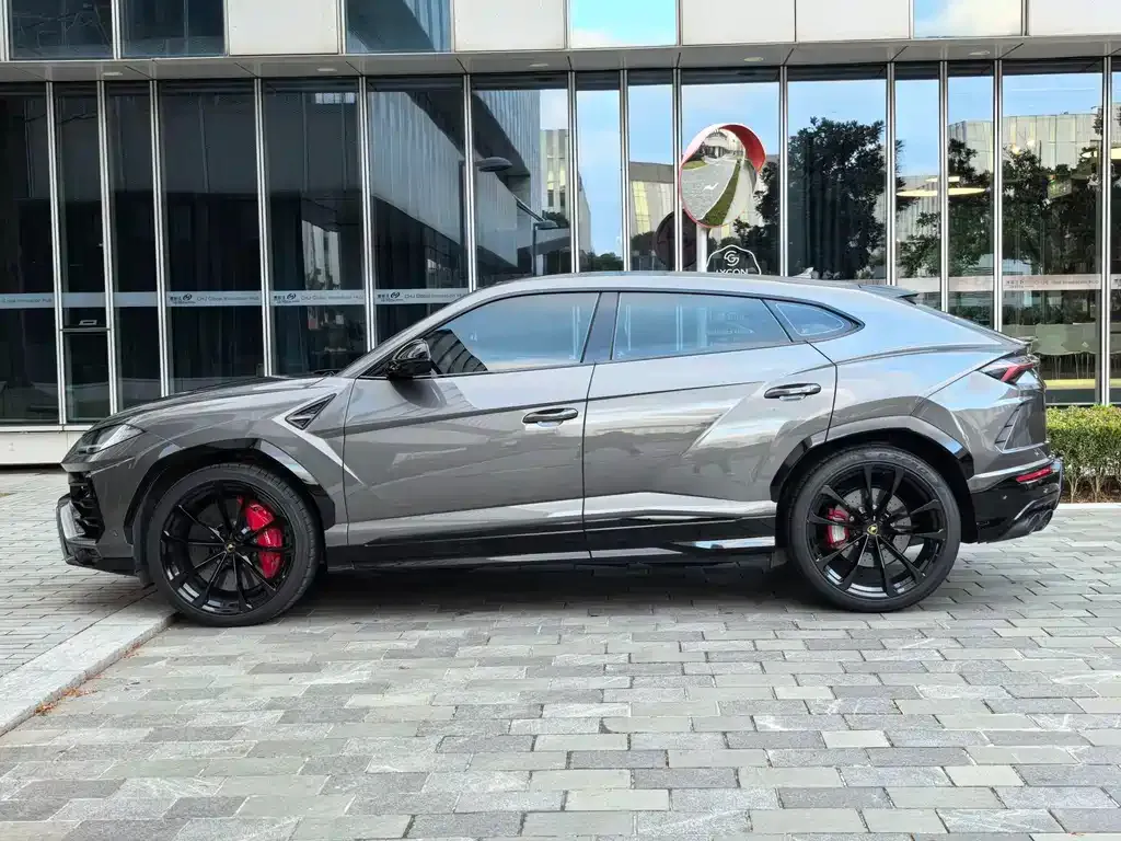 Lamborghini Urus — фото 8