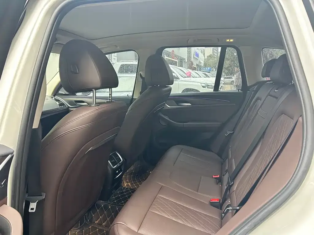 BMW X3 2022 из CN, фото 4