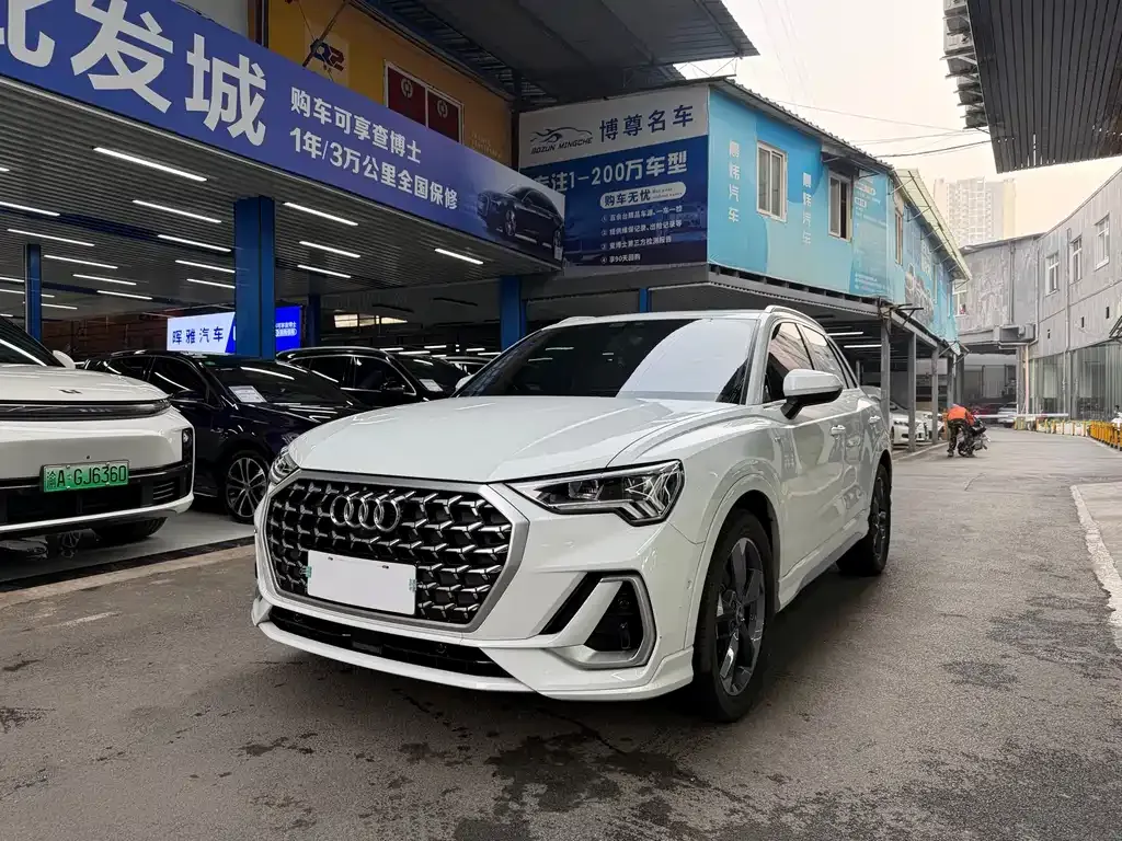 Audi Q3 2023 из CN, фото 1