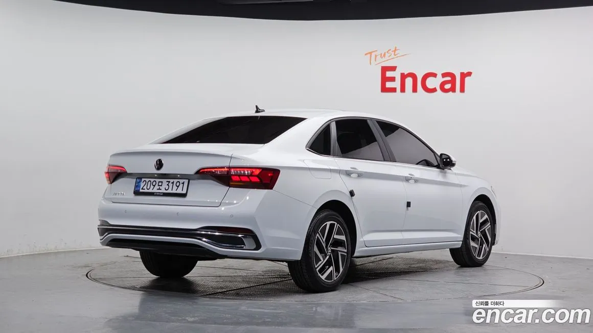 Volkswagen Jetta 2024 из KR, фото 3