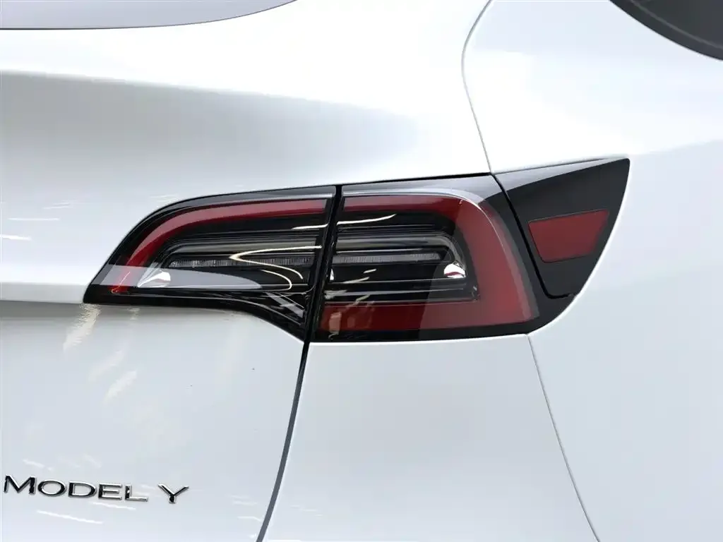 Tesla Model Y 2024 из CN, фото 3