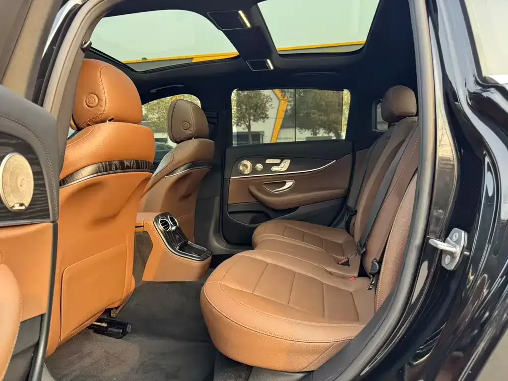Mercedes-Benz E-Class 2022 из CN, фото 7