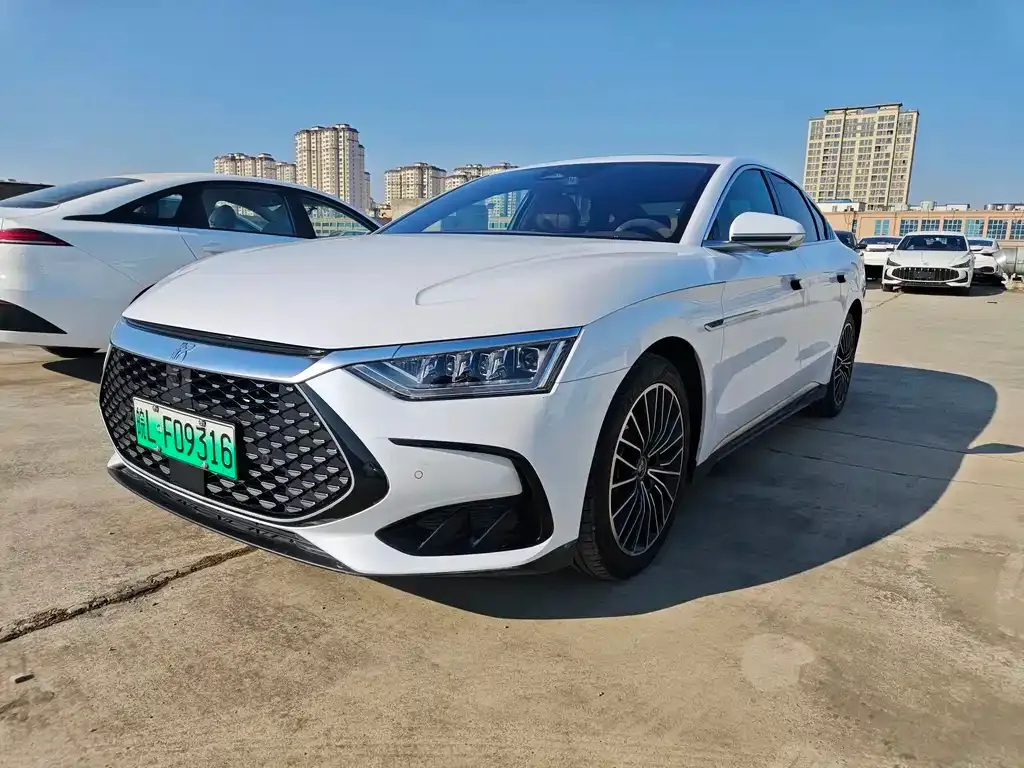 BYD Han — фото 1