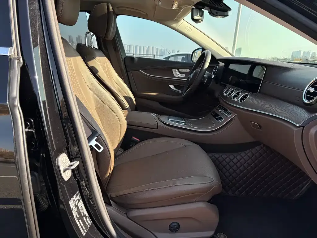 Mercedes-Benz E-Class 2023 из CN, фото 10