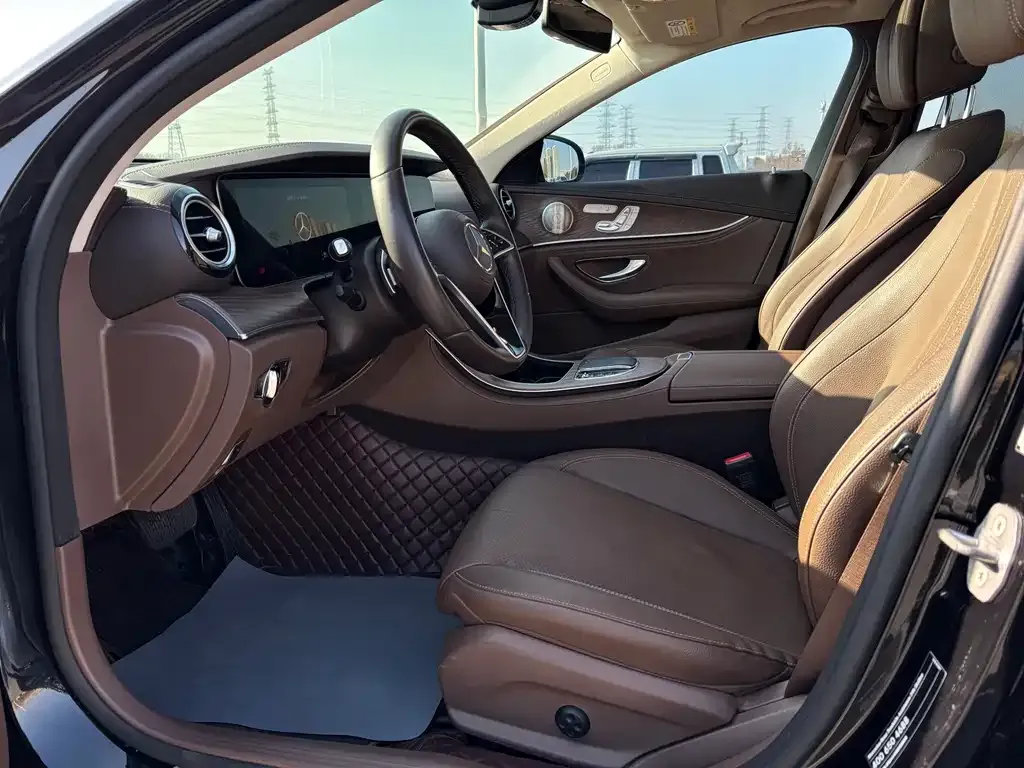 Mercedes-Benz E-Class 2023 из CN, фото 2