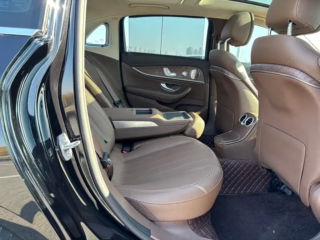 Mercedes-Benz E-Class 2023 из CN, фото 4