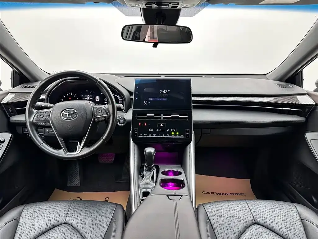 Toyota Avalon — фото 10