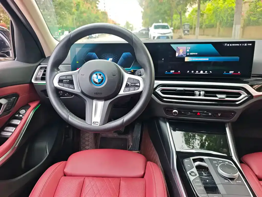 BMW i3 — фото 7