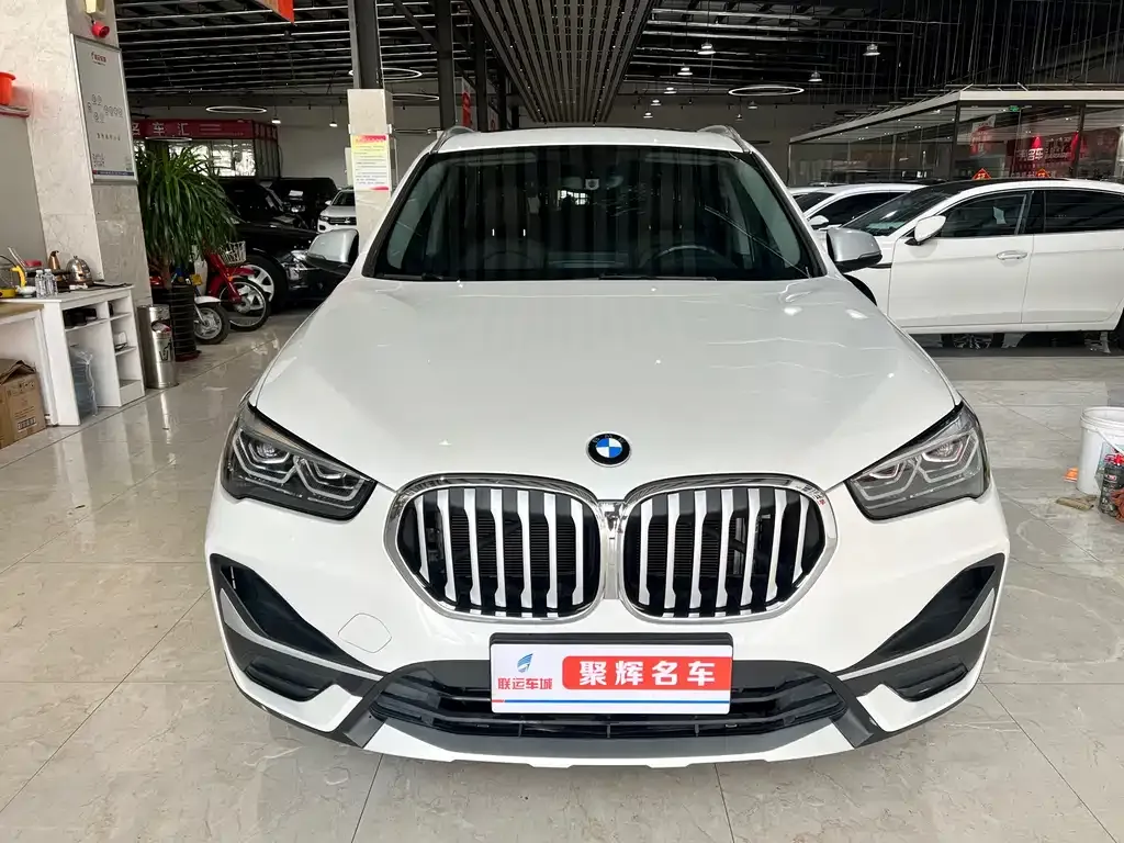 BMW X1 — фото 2