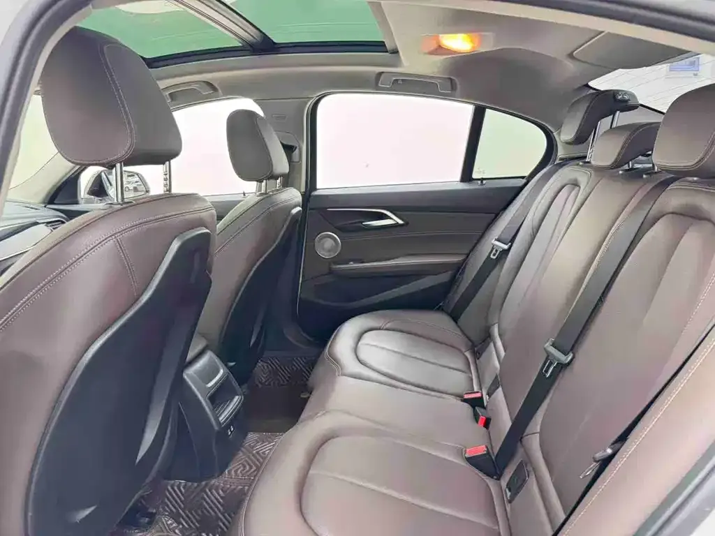 BMW 1 Series 2022 из CN, фото 7
