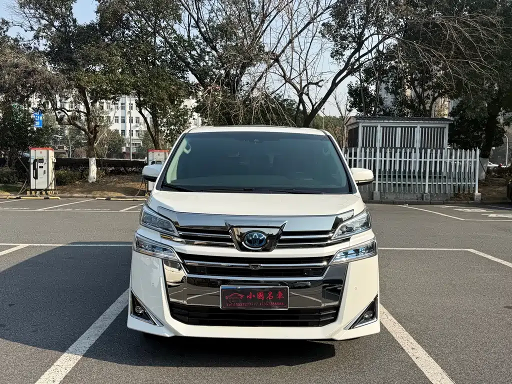 Toyota Vellfire — фото 8