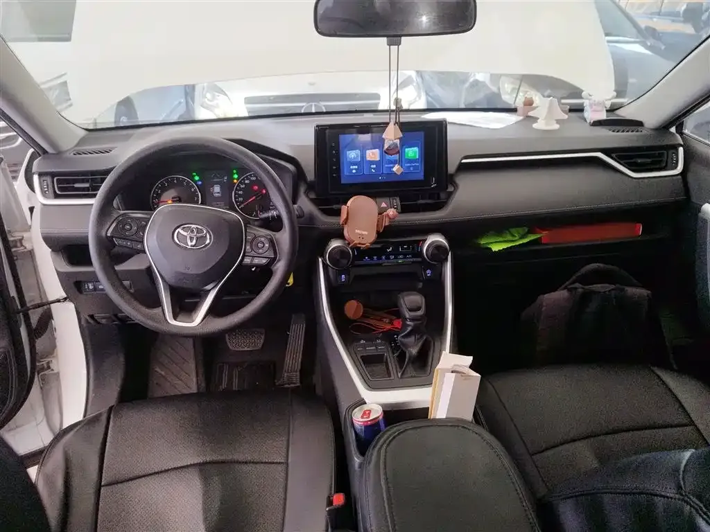 Toyota RAV4 2023 из CN, фото 5