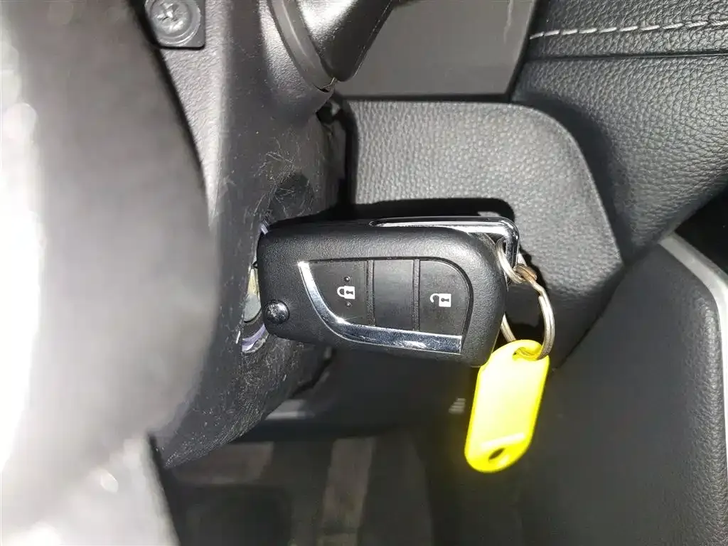 Toyota RAV4 2023 из CN, фото 8