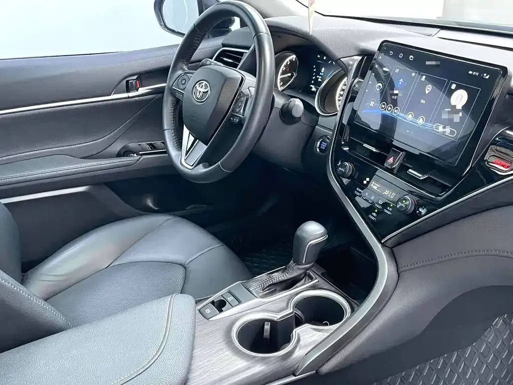 Toyota Camry 2023 из CN, фото 10