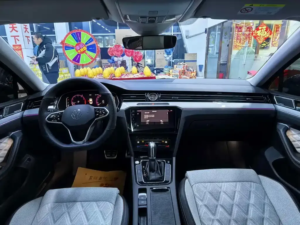 Volkswagen Magotan 2024 из CN, фото 5