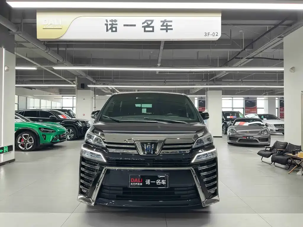 Toyota Vellfire — фото 5
