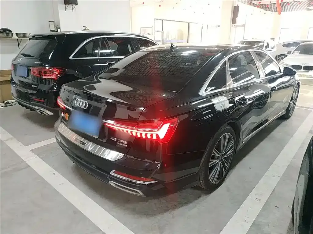 Audi A6L 2021 из CN, фото 6
