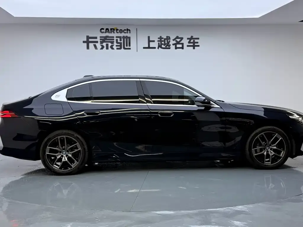 BMW i5 2024 из CN, фото 3