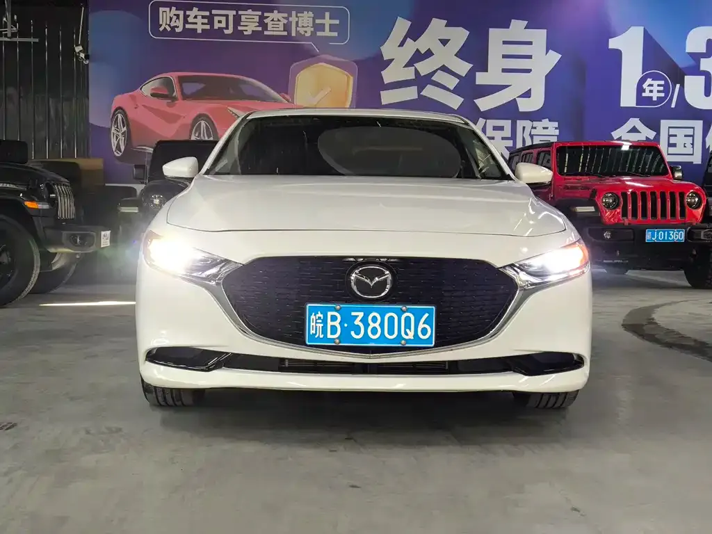 Mazda 3 Axela 2023 из CN, фото 6