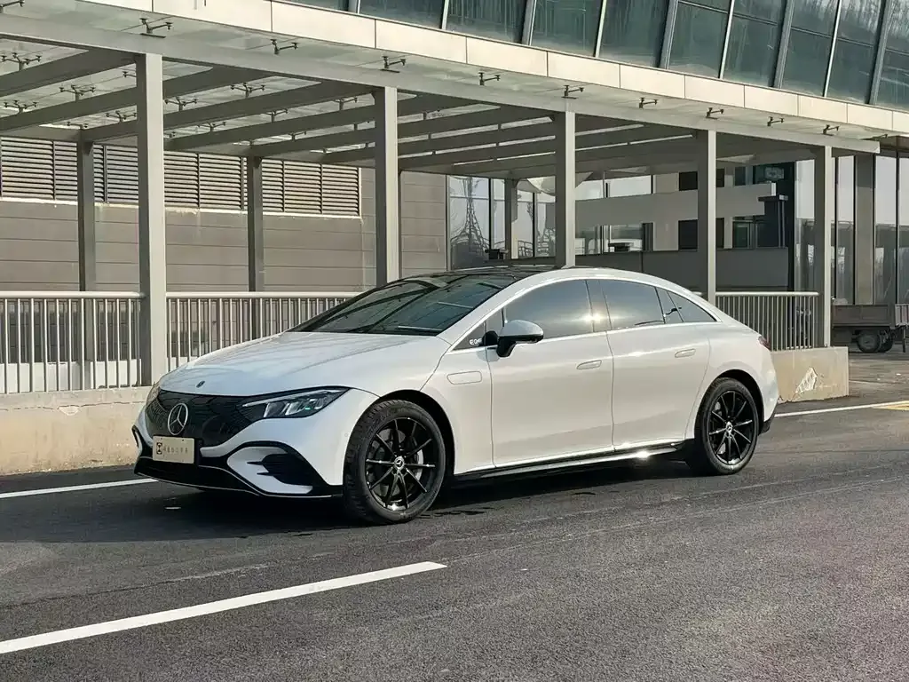 Mercedes-Benz EQE 2023 из CN, фото 1