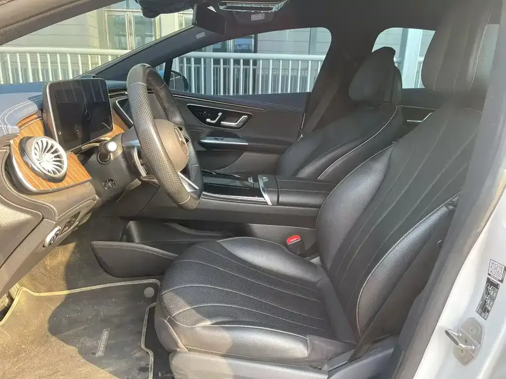 Mercedes-Benz EQE 2023 из CN, фото 4