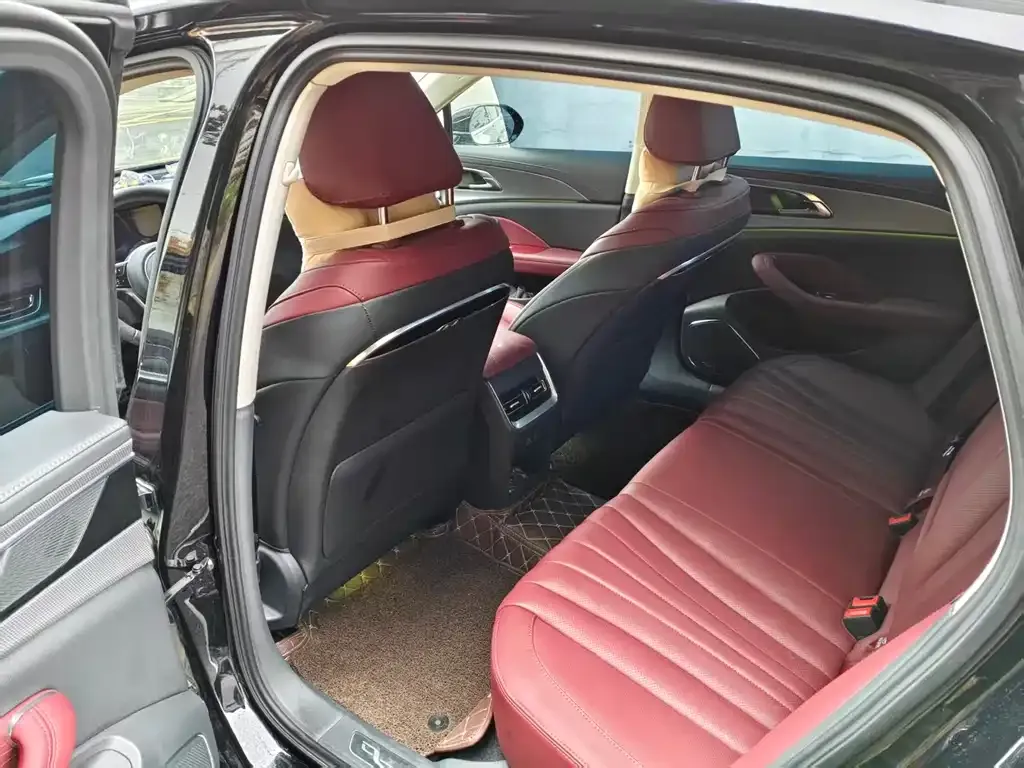 Hongqi H5 2023 из CN, фото 2