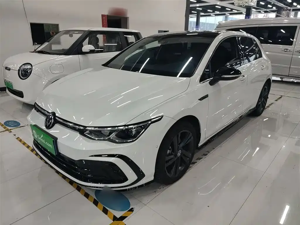 Volkswagen Golf 2023 из CN, фото 7