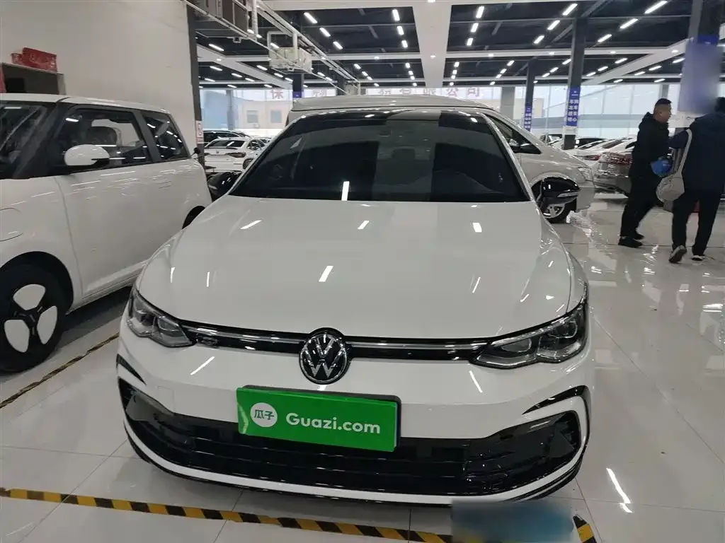 Volkswagen Golf 2023 из CN, фото 5