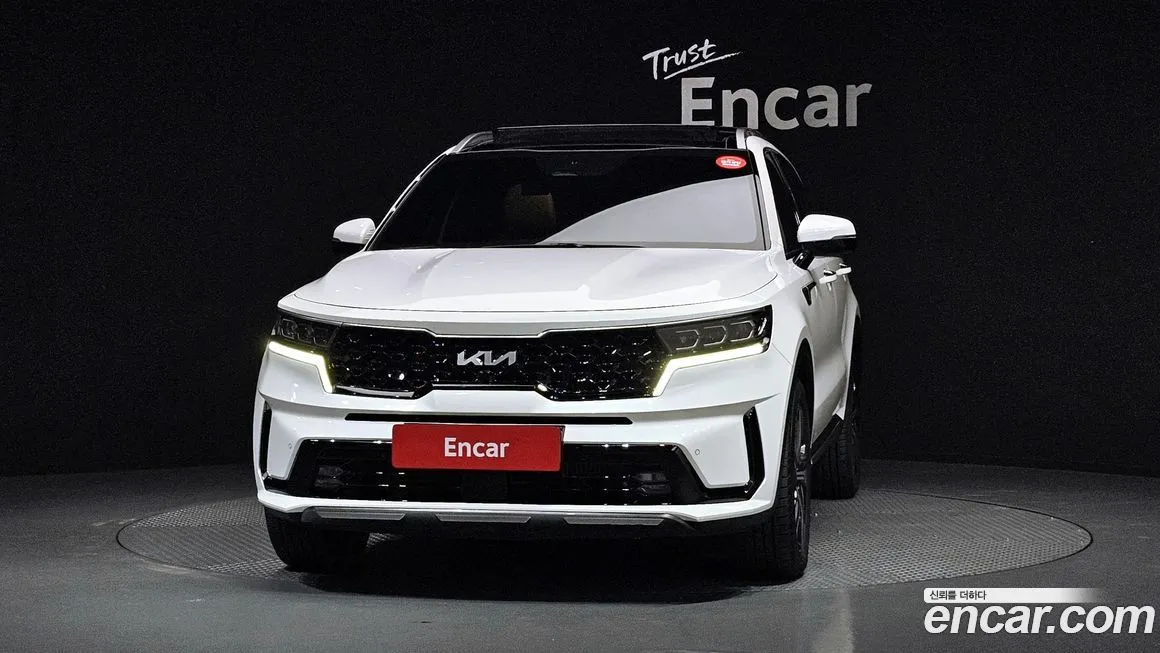 Kia Sorento — фото 10