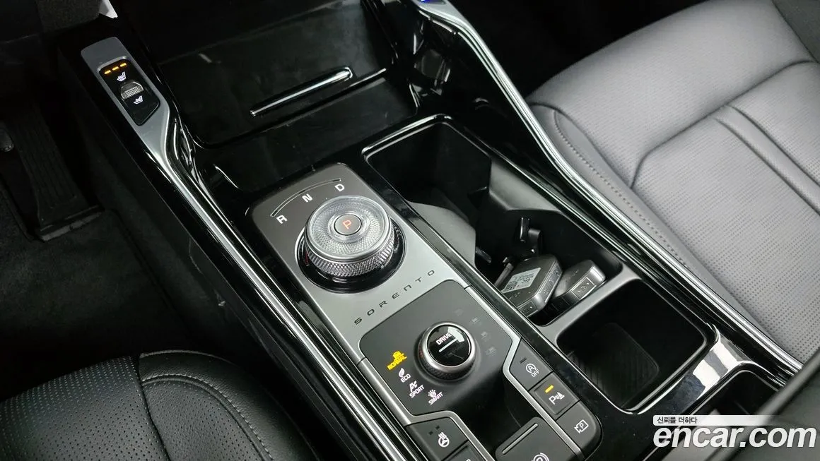 Kia Sorento — фото 10
